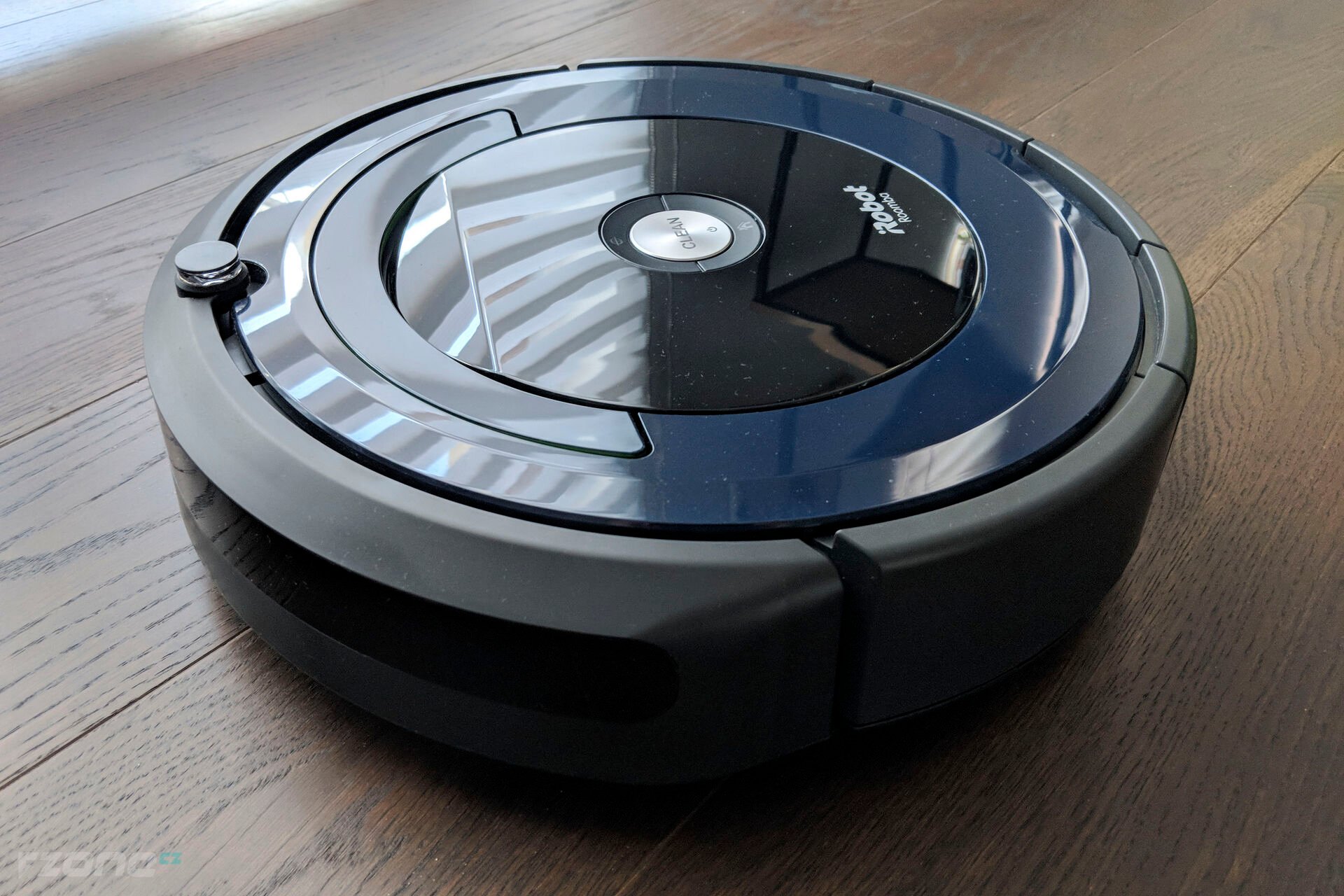 iRobot Roomba 695