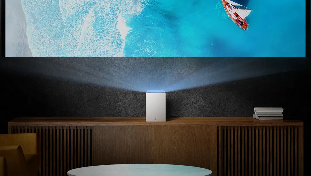 LG projector