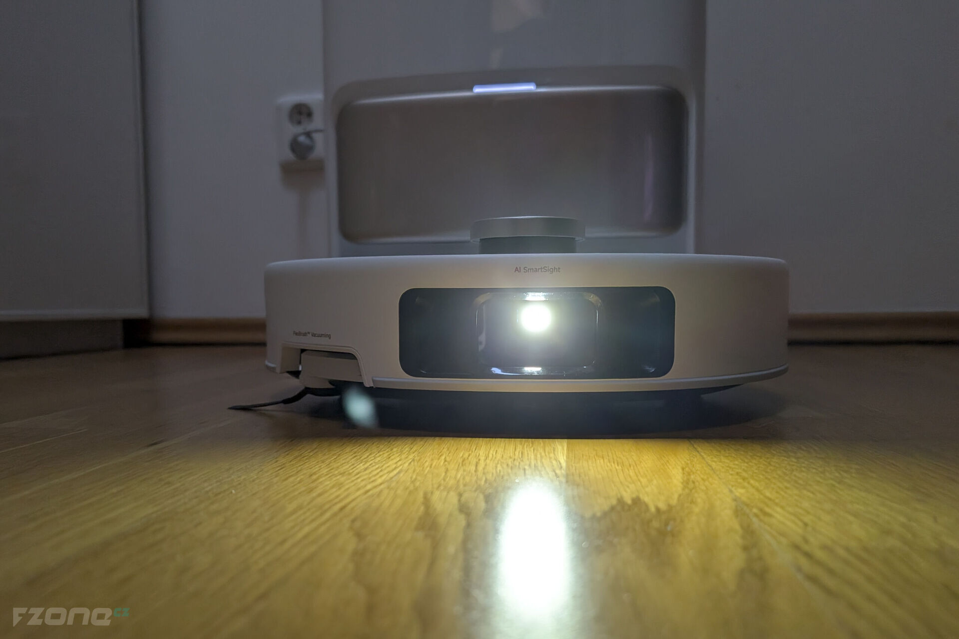 Mova V50 Ultra