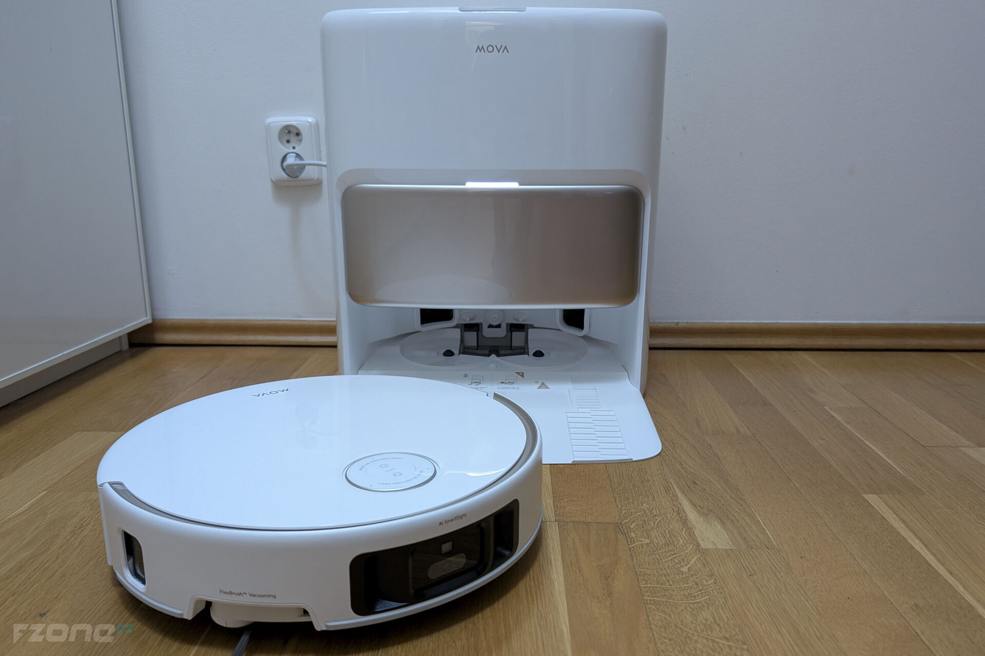 Mova V50 Ultra