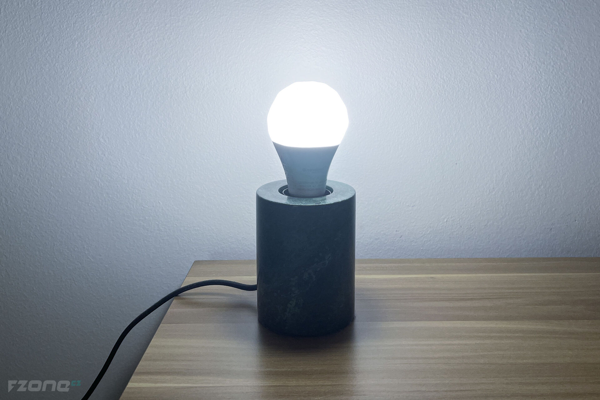 Nanoleaf Essentials Smart A19