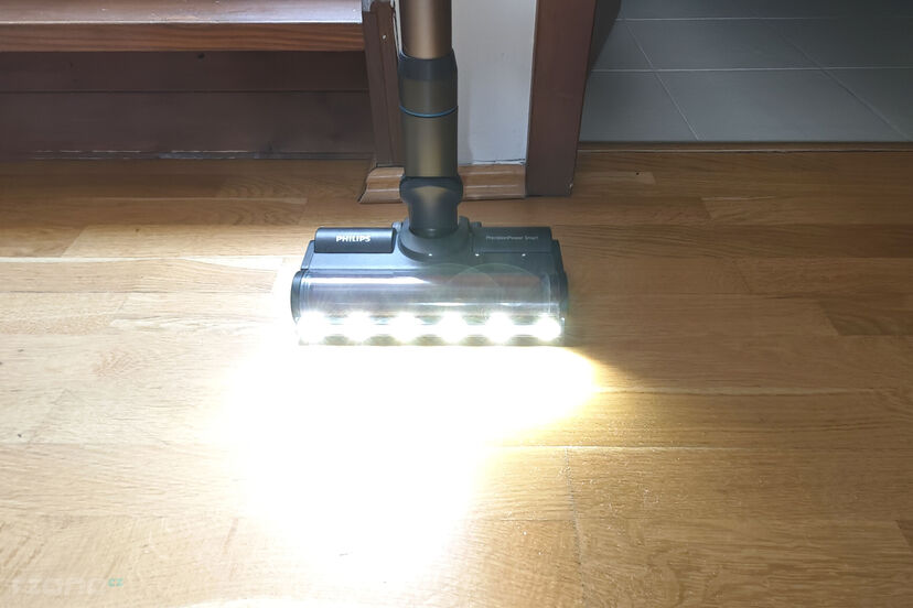 Philips Aqua Plus Series 8000 (XC8055/01)