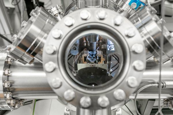 Přístroj sloužící k testování katalytických vlastností nanočástic