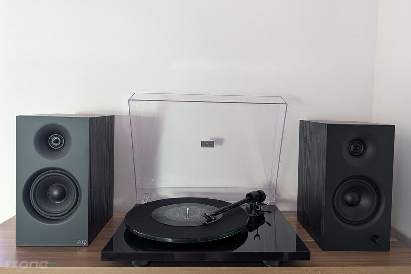 Pro-Ject T1 EVO + OM10 a AQ M26