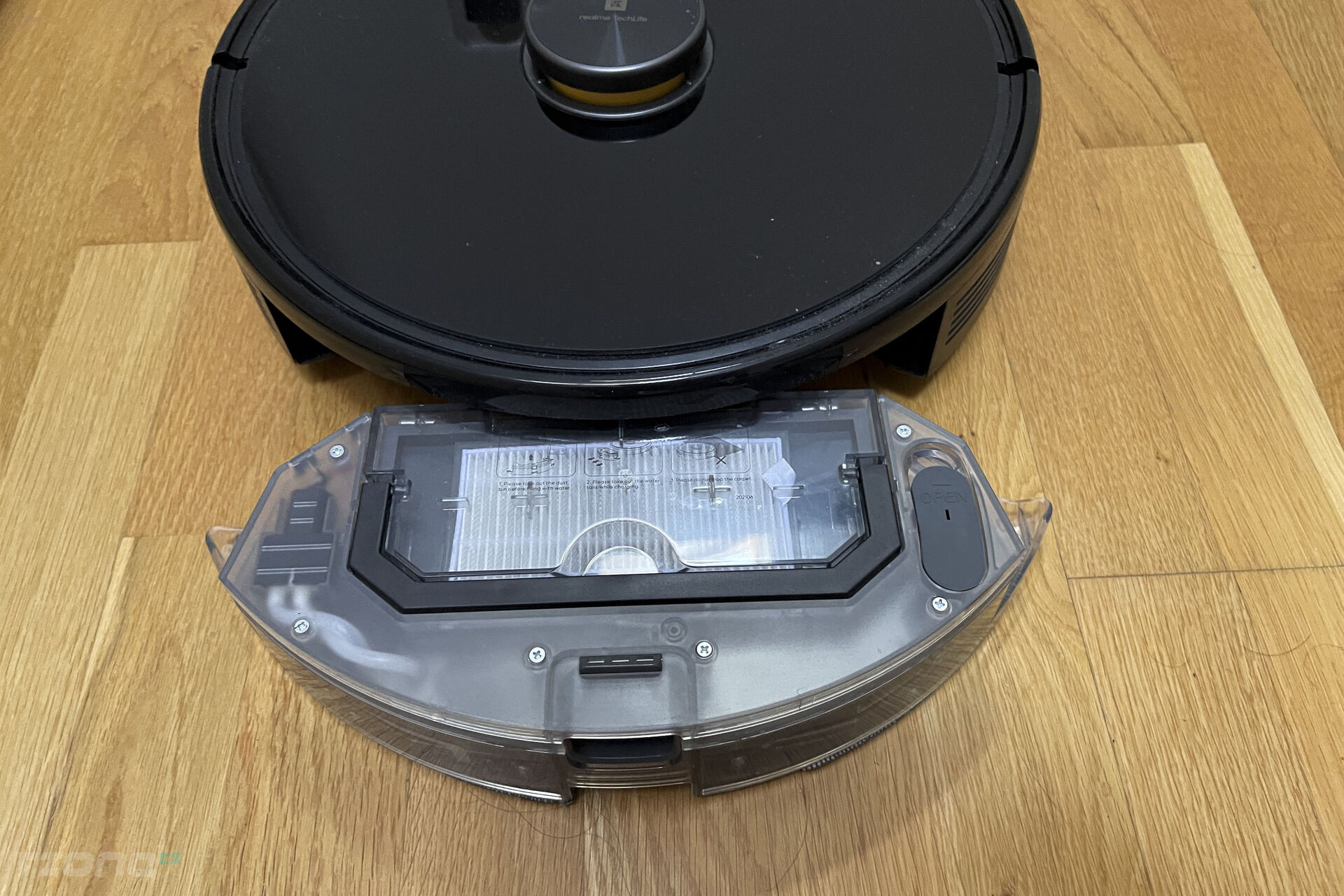 Realme Techlife Robot Vacuum