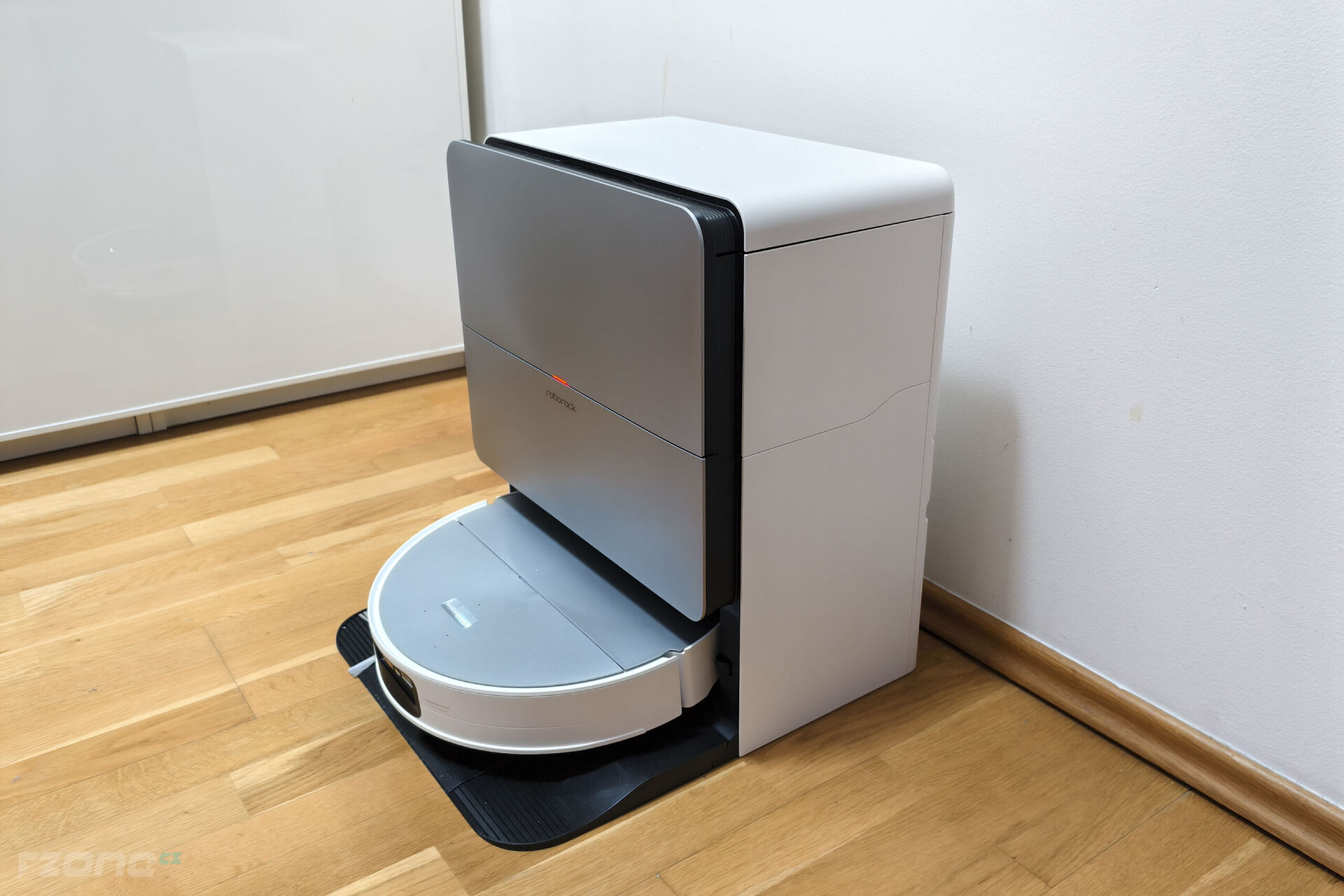 Roborock Saros 20 Sonic Complete