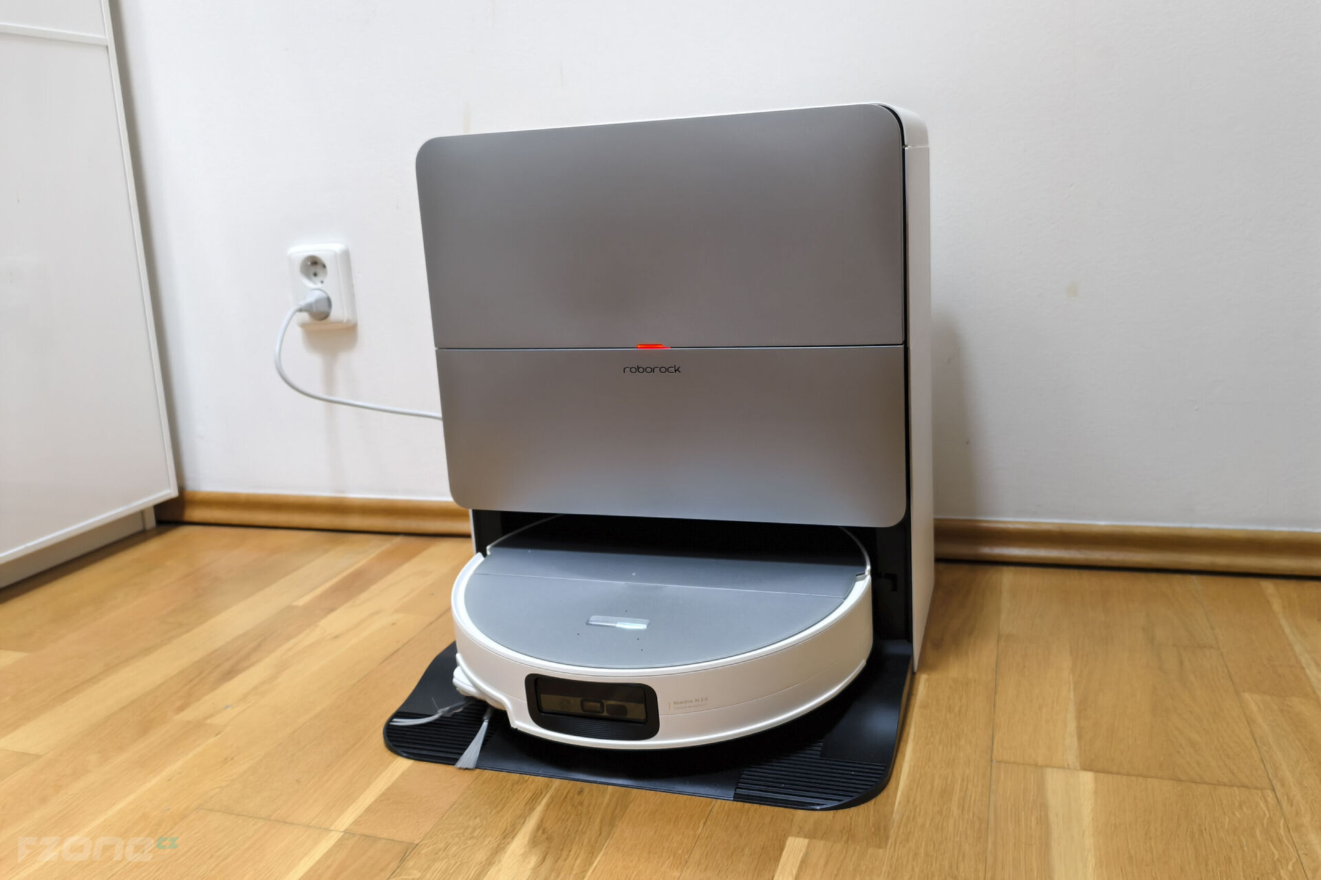 Roborock Saros 20 Sonic Complete