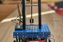 Robotický set, který umožňuje studovat z domova