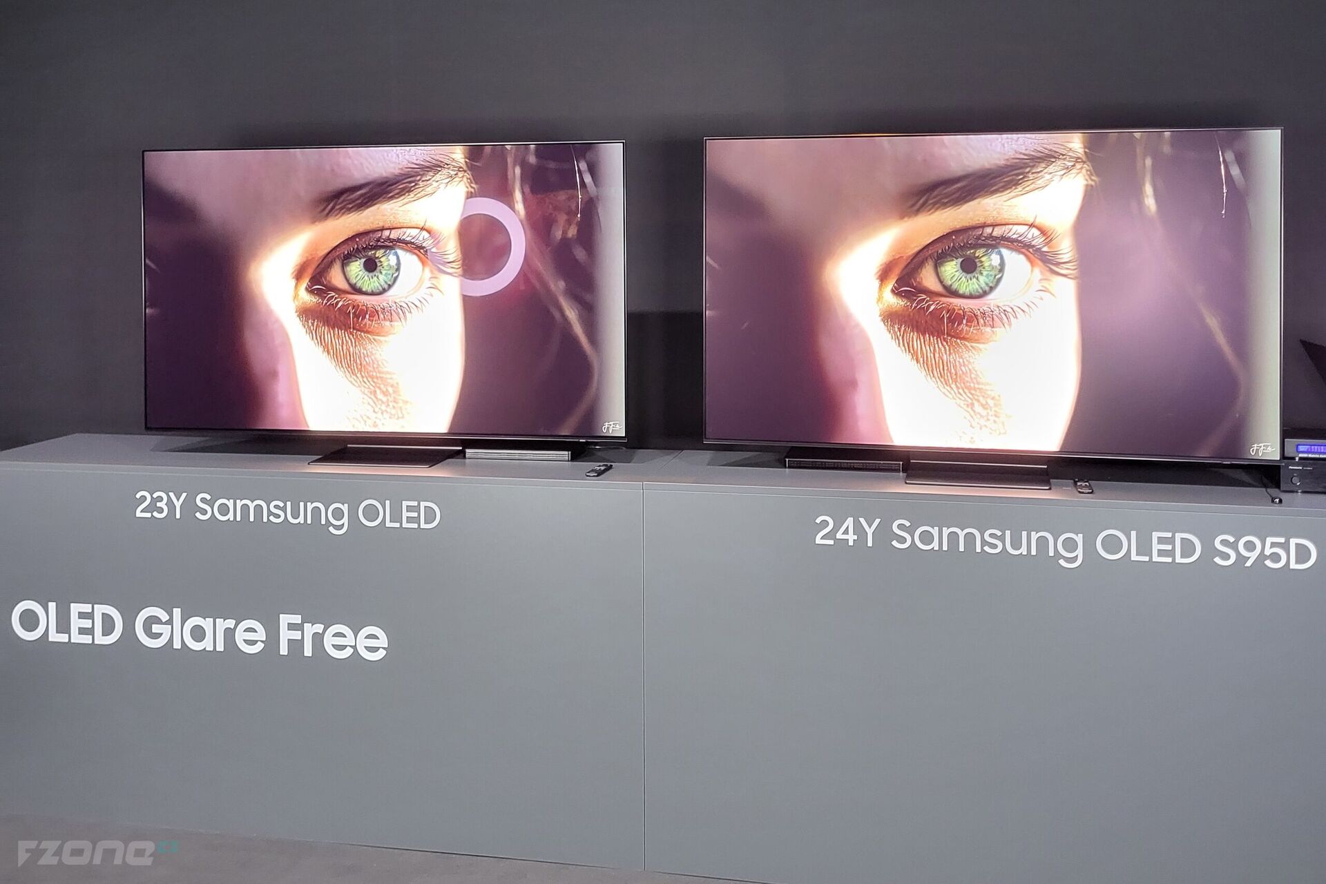 Samsung OLED Glare Free