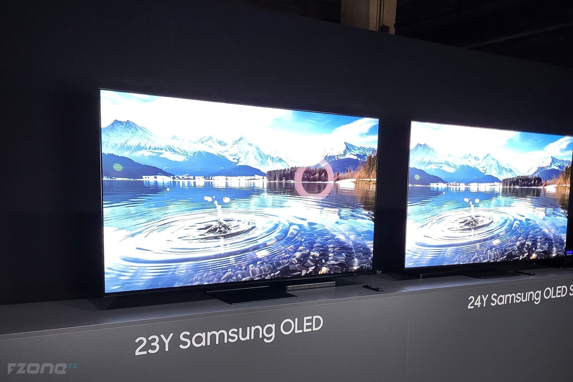 Samsung OLED Glare Free