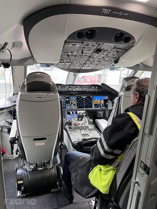 Slavnostní zahájení linky Etihadu z Abu Dhabí do Prahy