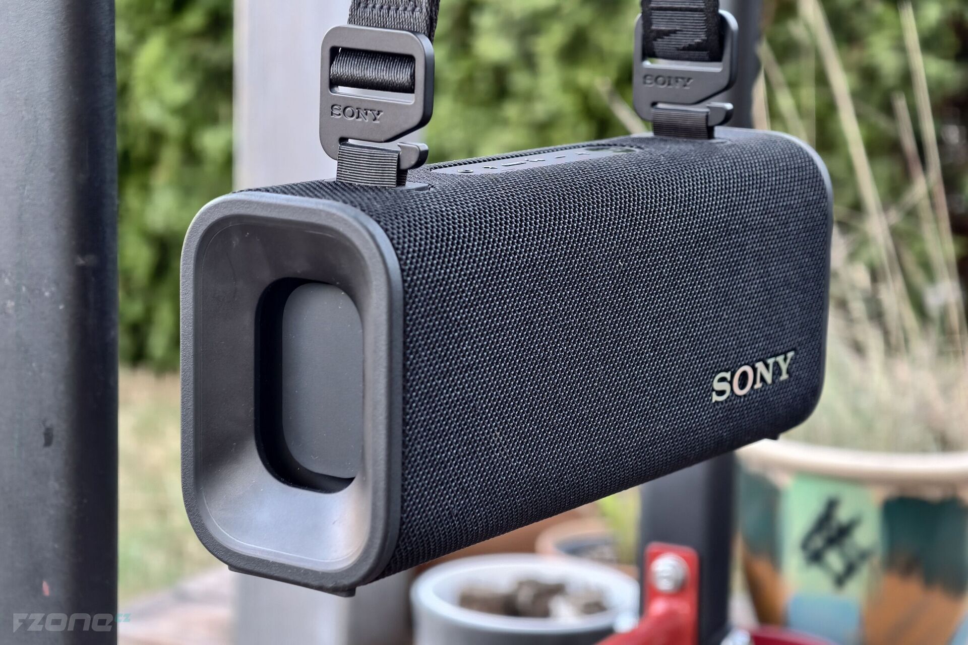 Sony ULT Field 3