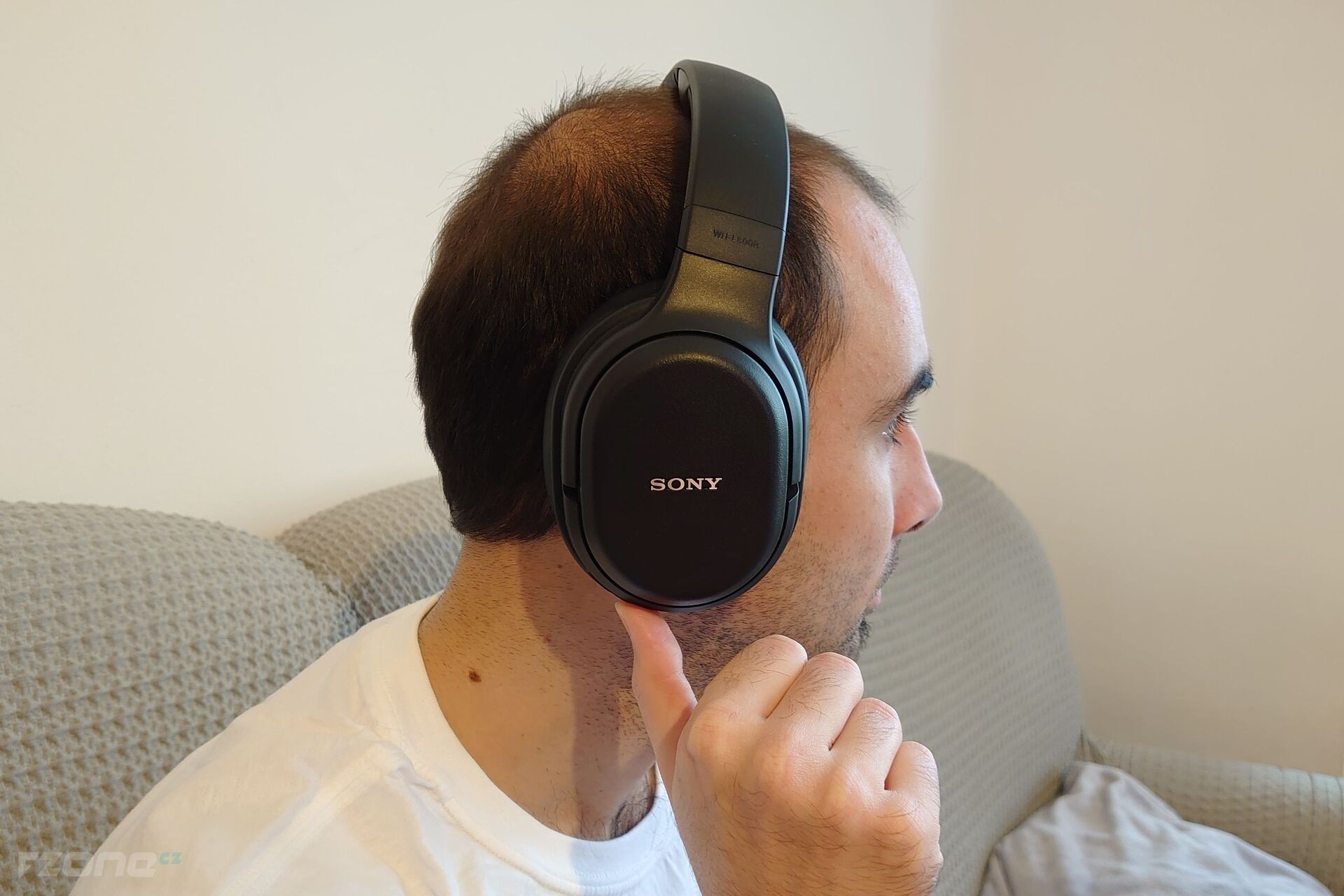 Sony WH-L600