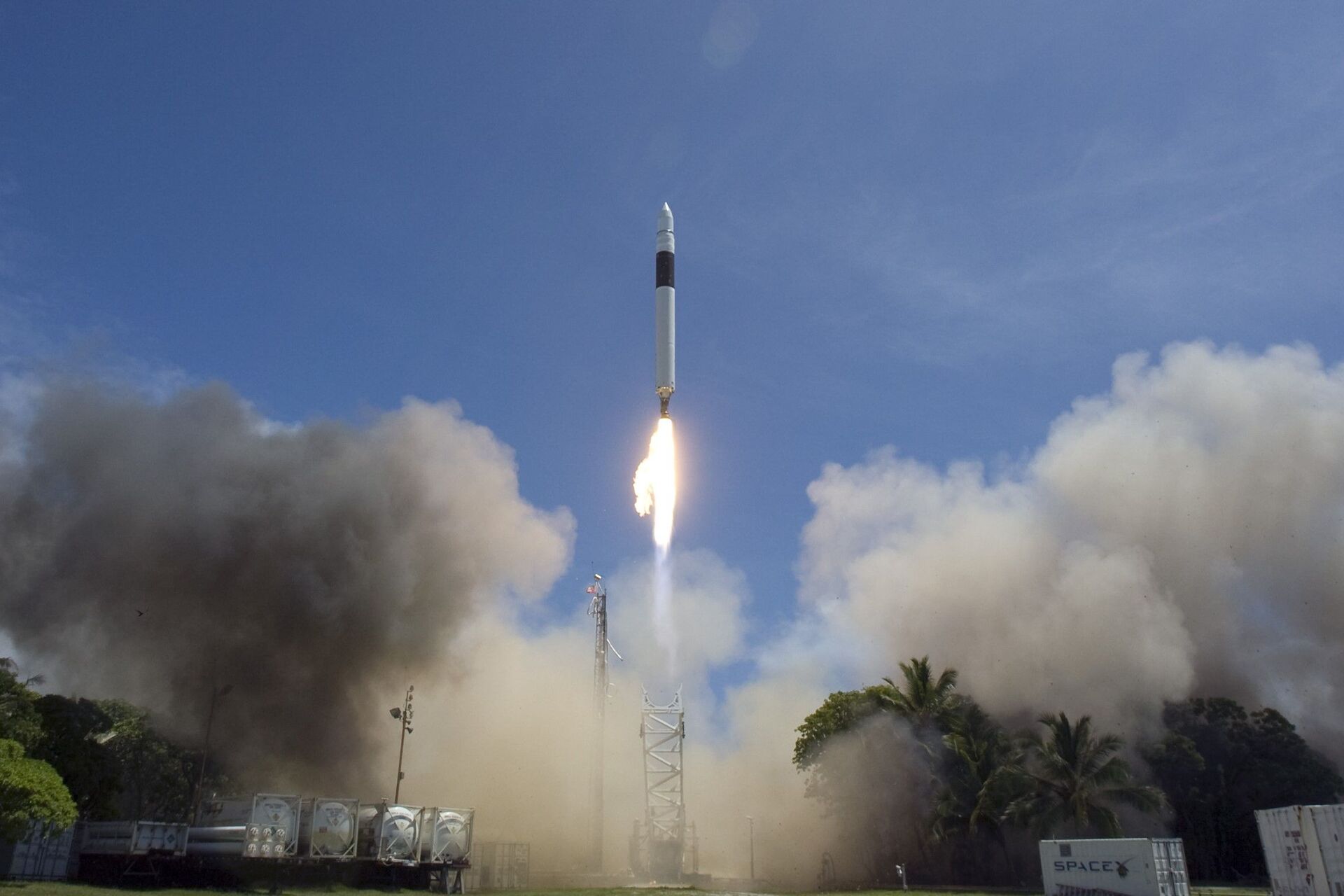 SpaceX - Falcon 1