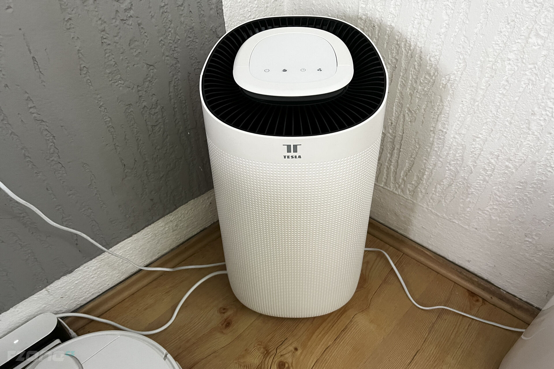 Tesla Smart Dehumidifier XL