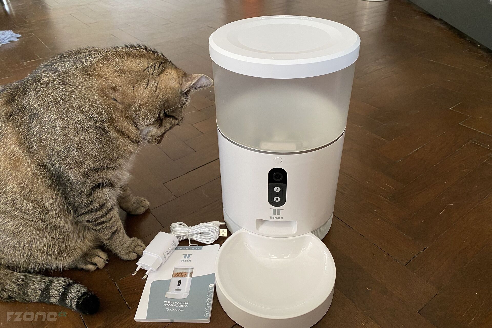 Tesla Smart Pet Feeder Camera