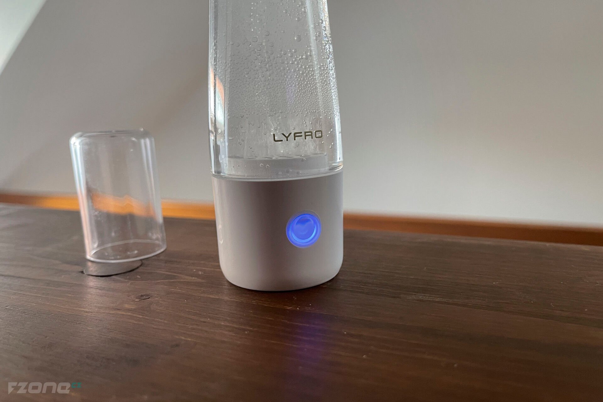 UNIQ LYFRO Hydro Go