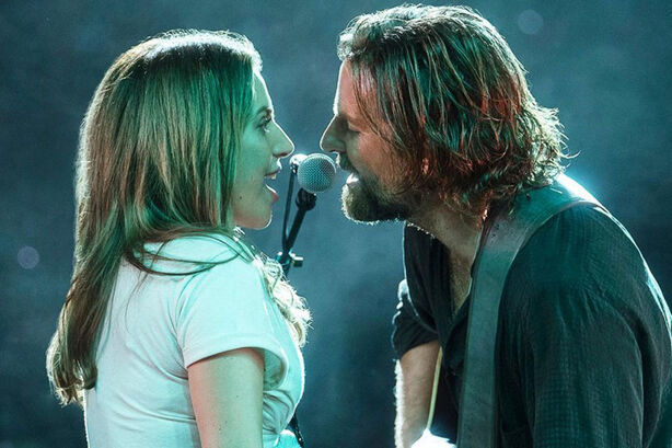 Zrodila se hvězda (A Star Is Born)